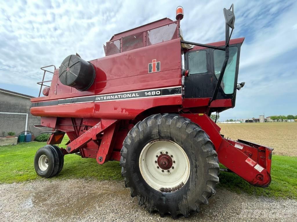 CASE 1480 Combine harvesters