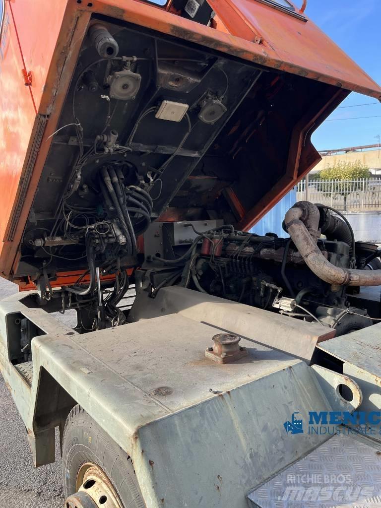 Mafi MT 30 Terminal tractors