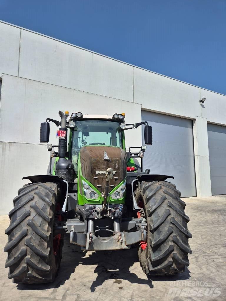 Fendt 826 Profi Tractors
