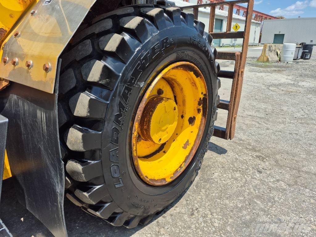 Sellick S80 Rough terrain truck