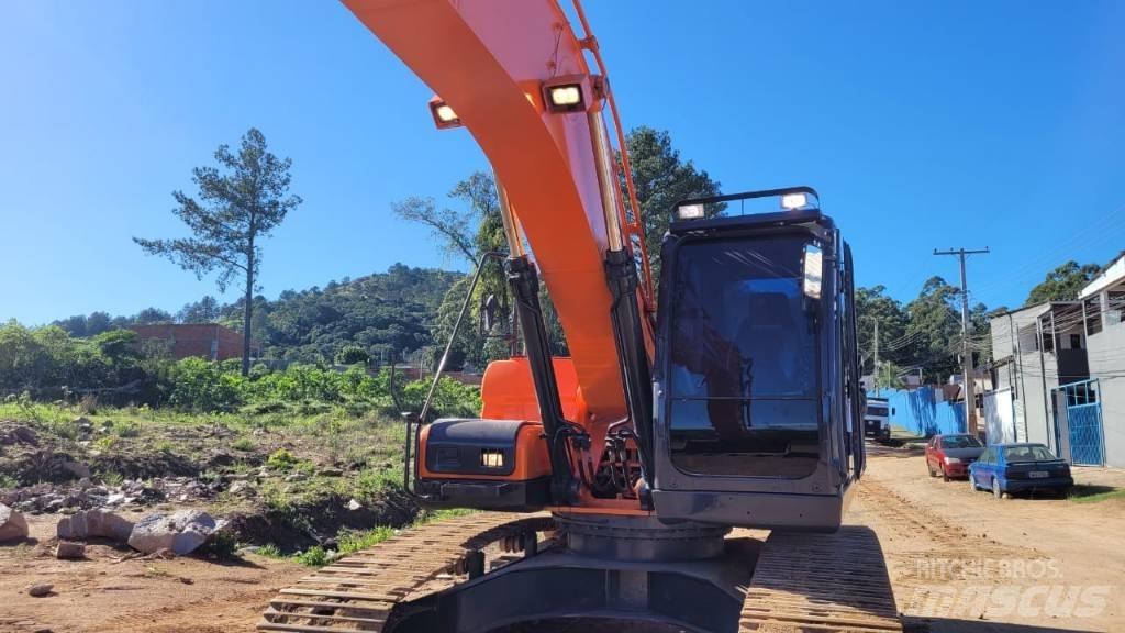 Doosan DX 225 LCA Crawler excavators