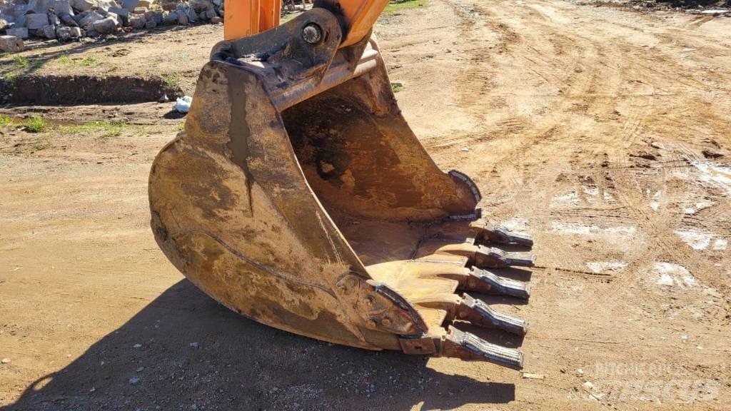 Doosan DX 225 LCA Crawler excavators