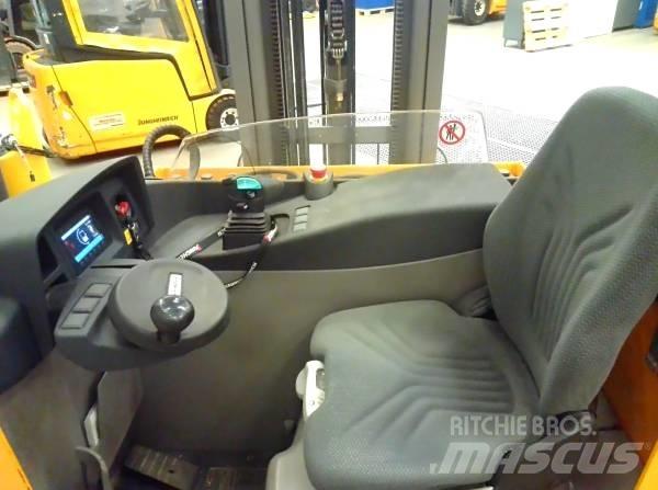 Jungheinrich ETV 214 Reach truck