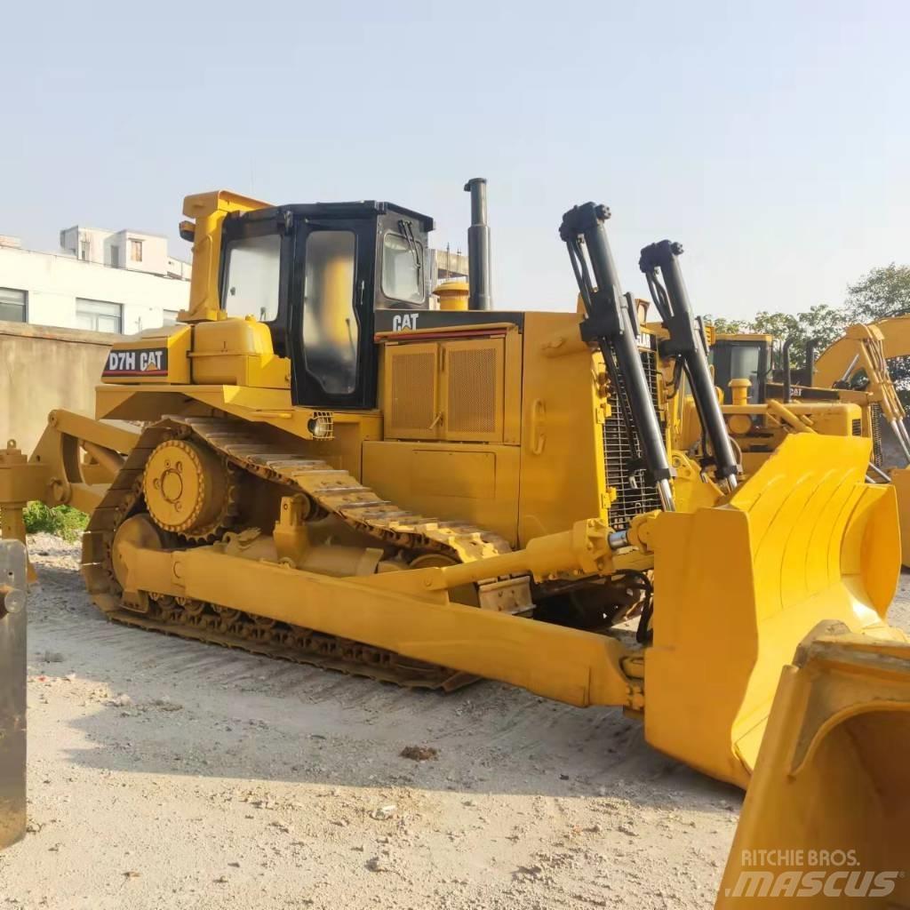 CAT D7H Crawler dozers