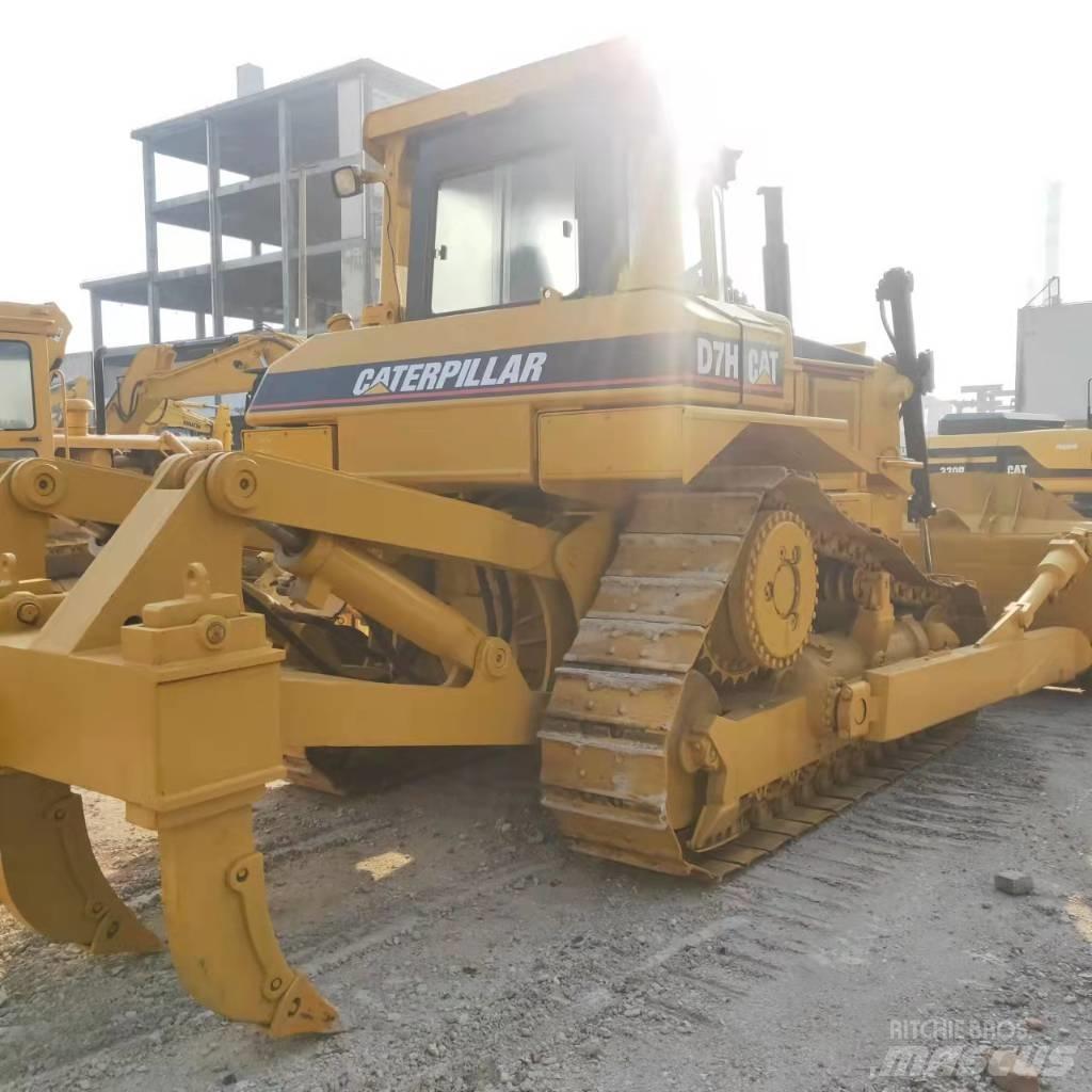 CAT D7H Crawler dozers