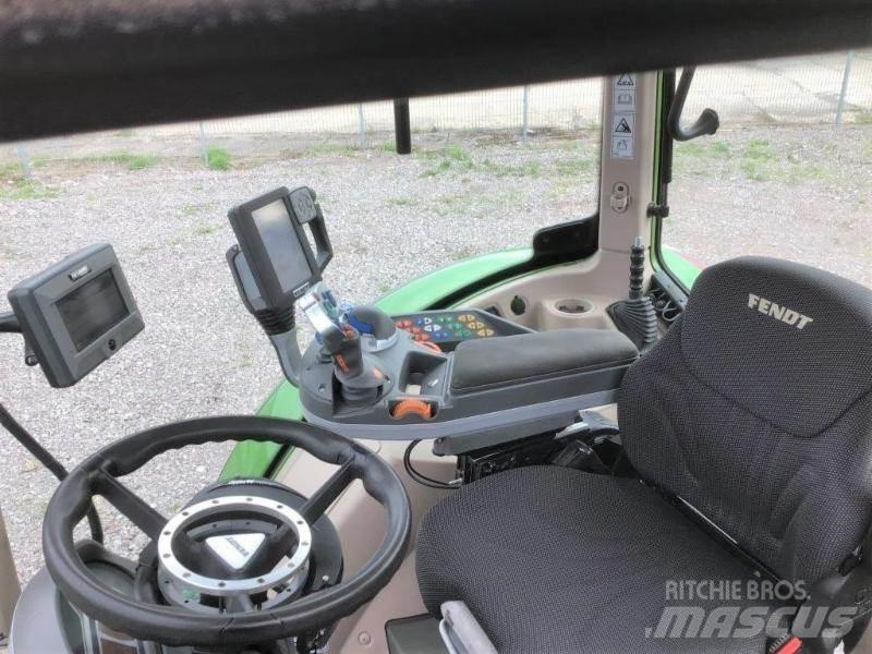 Fendt 716 Vario Tractors