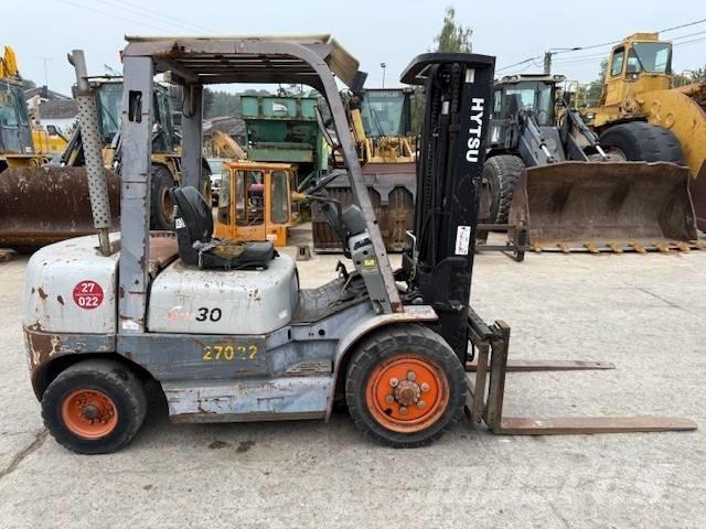 Hytsu S100 30 Diesel trucks