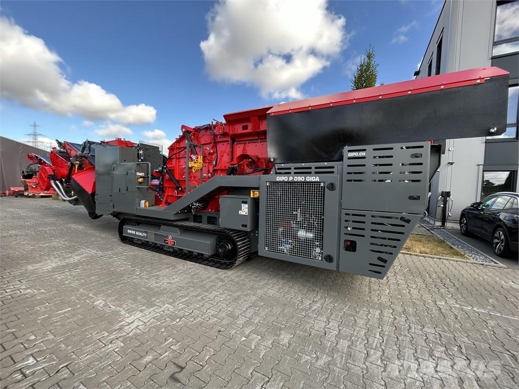 GIPO P090 GIGA Mobile crushers