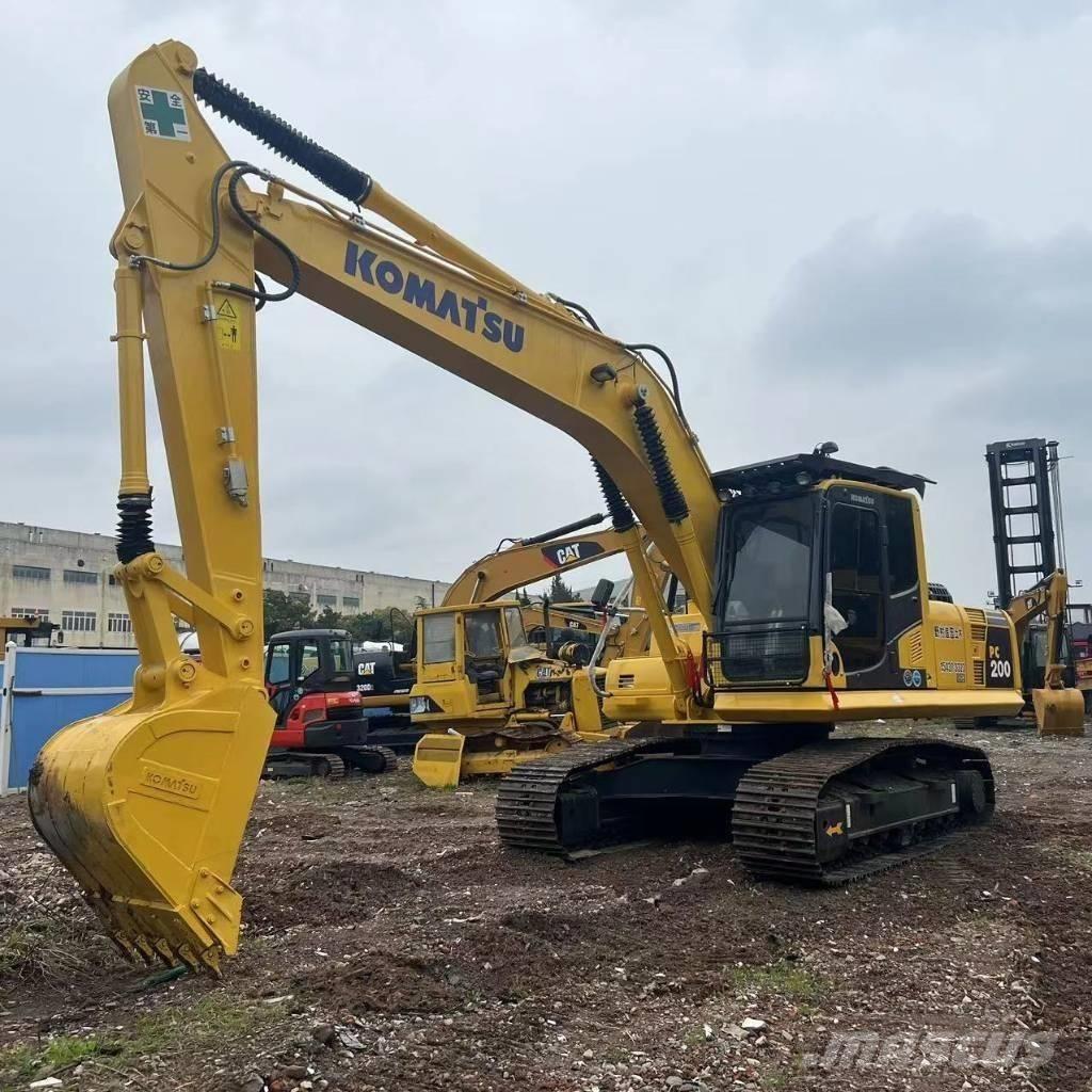 Komatsu PC 200-8 Crawler excavators