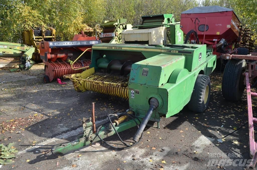 John Deere 468 Square balers