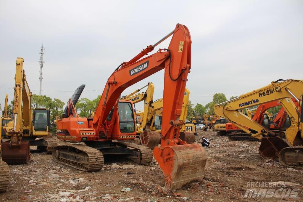 Doosan 220 LC-7 Crawler excavators