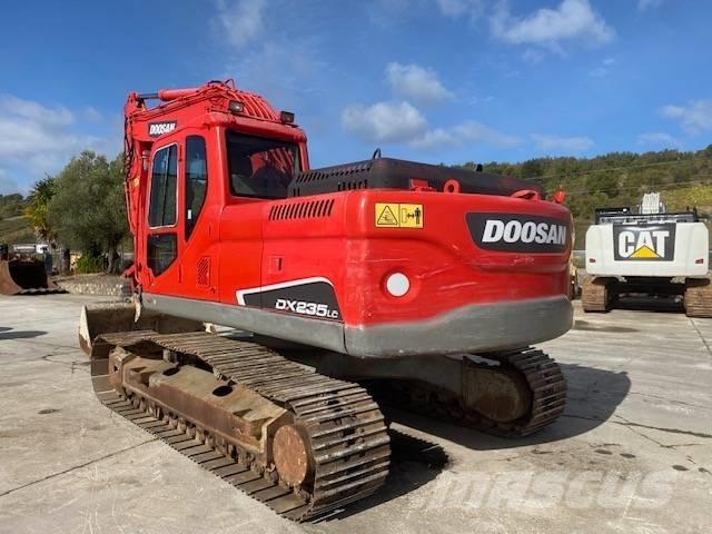 Doosan DX 235 LC Crawler excavators