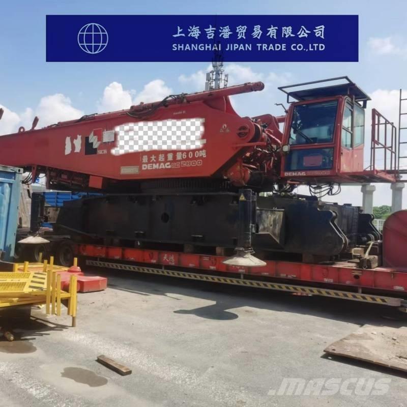 Demag CC 2800 Track mounted cranes