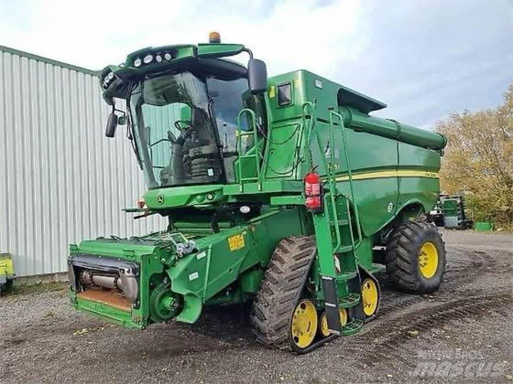 John Deere S 685 i Combine harvesters