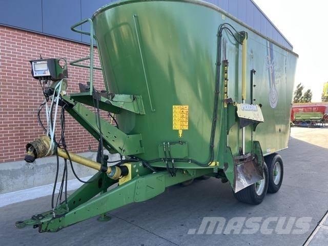 Peecon 26M³ Feed mixer