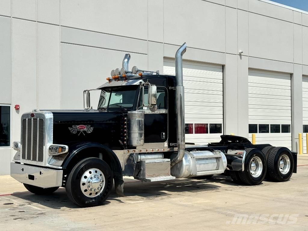 Peterbilt 389 Prime Movers