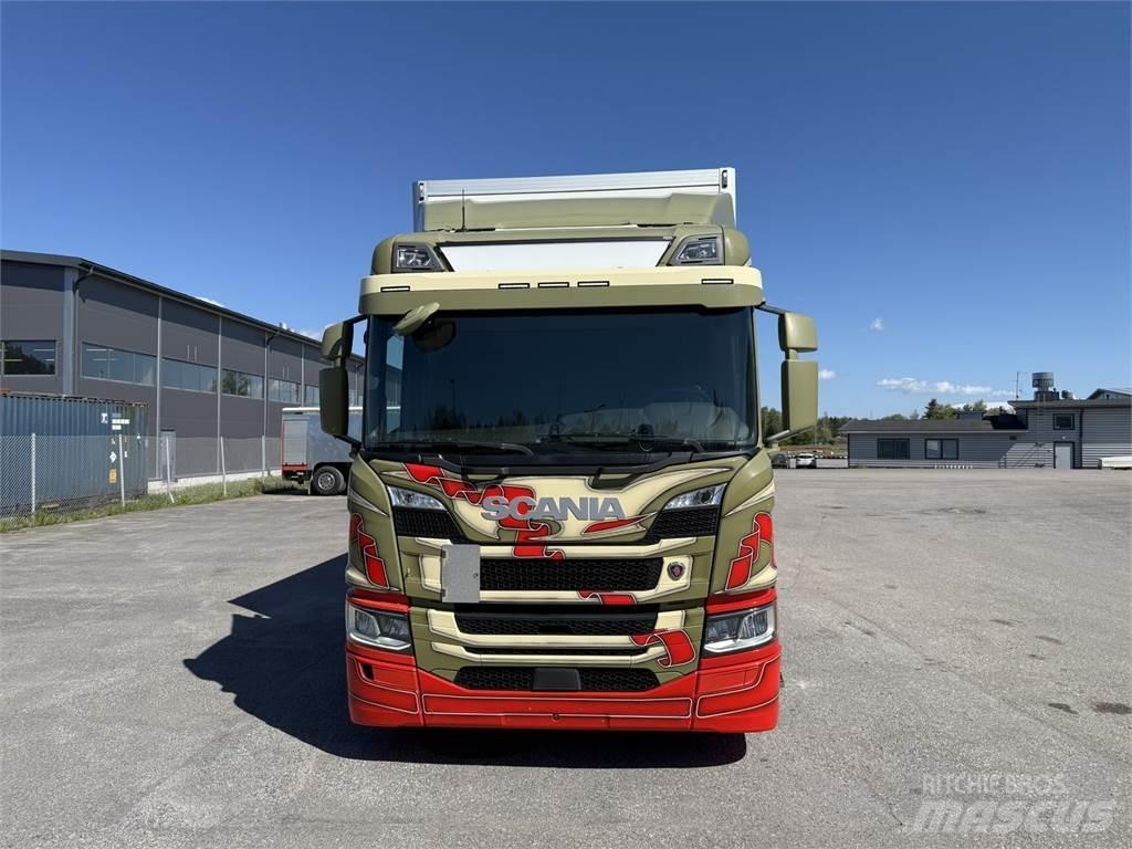 Scania P320 4X2 Box trucks