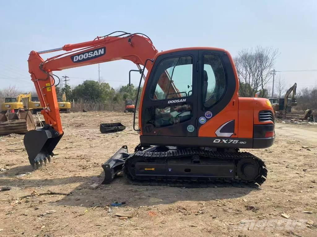 Doosan DX 75-9 C Mini excavators  7t - 12t