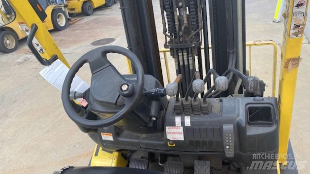 Hyster H2.5TX LPG trucks