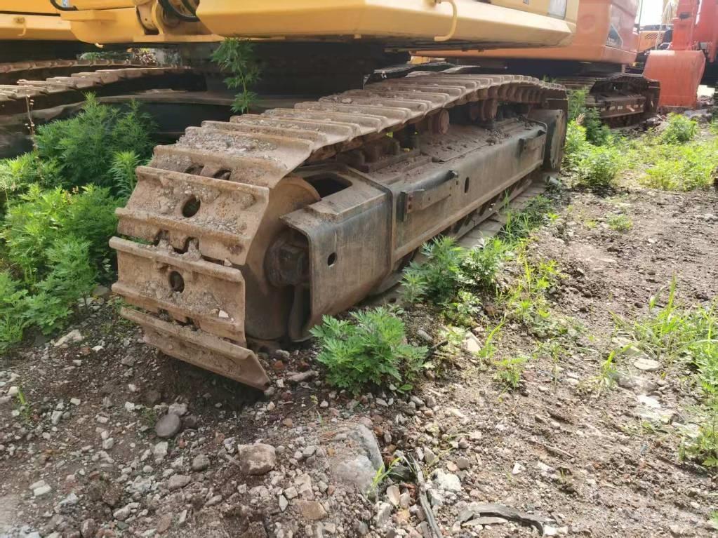 Komatsu PC 400-8 Crawler excavators
