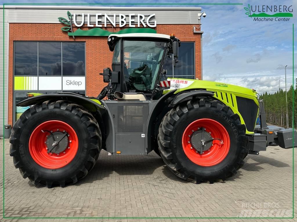 CLAAS Xerion 5000 Tractors