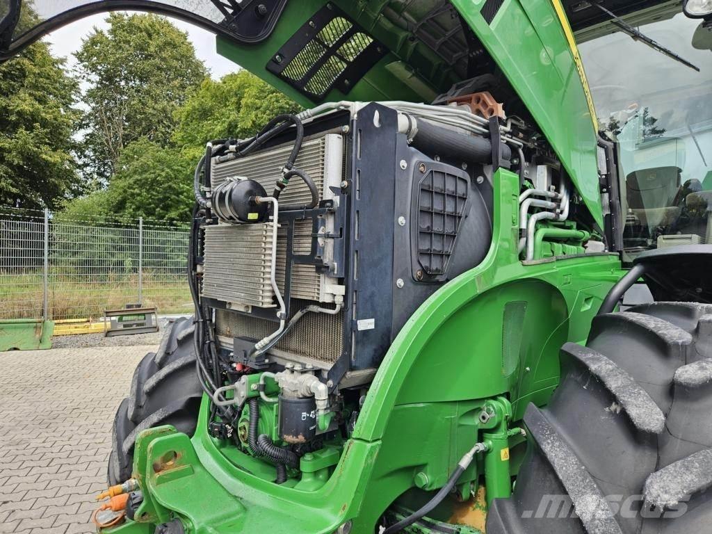 John Deere 7250R Tractors