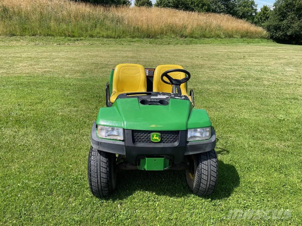 John Deere Gator CX Golf carts