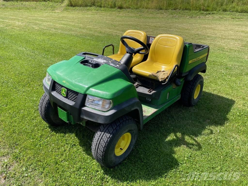 John Deere Gator CX Golf carts