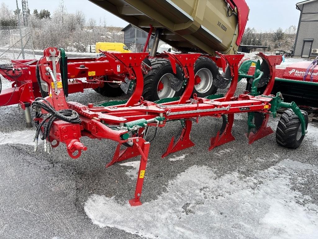 Kverneland ES85 Reversible ploughs