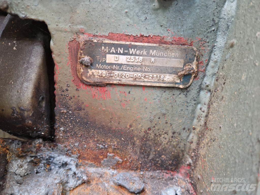 MAN D2538M Engines