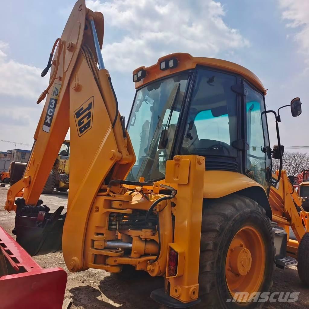 JCB 3 CX Backhoe