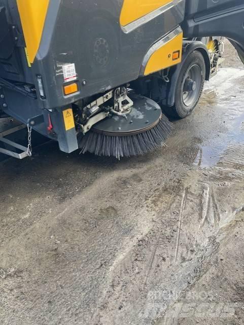 Schmidt Wasa 300+ Sweepers