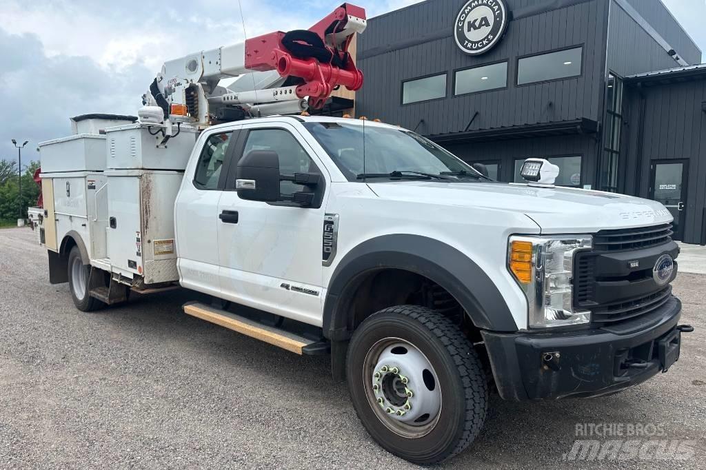 Ford F 550 XL SD Truck mounted platforms