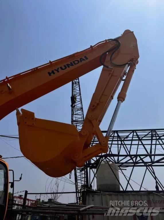 Hyundai 210W-7 Wheeled excavators