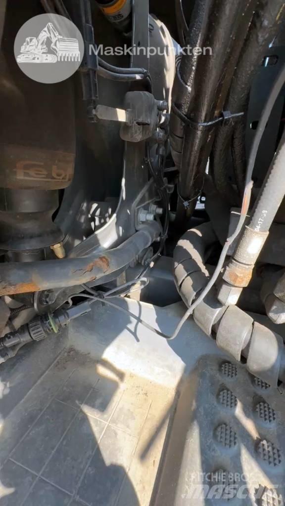 Volvo FH 500 Hook lift trucks