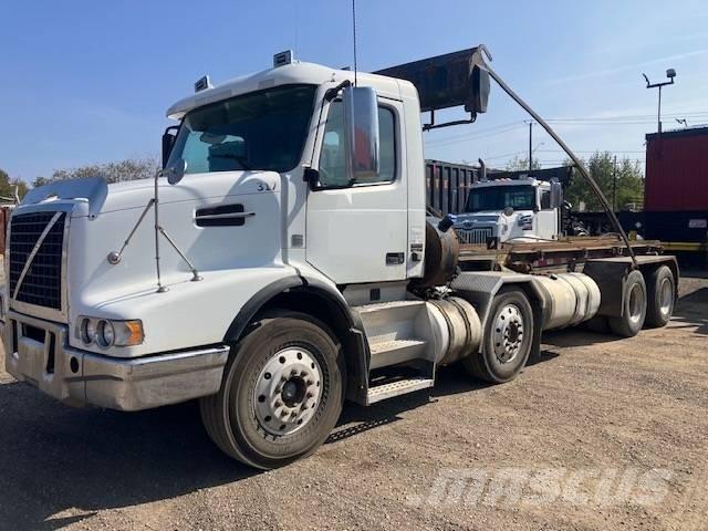 Volvo VHD Demountable trucks