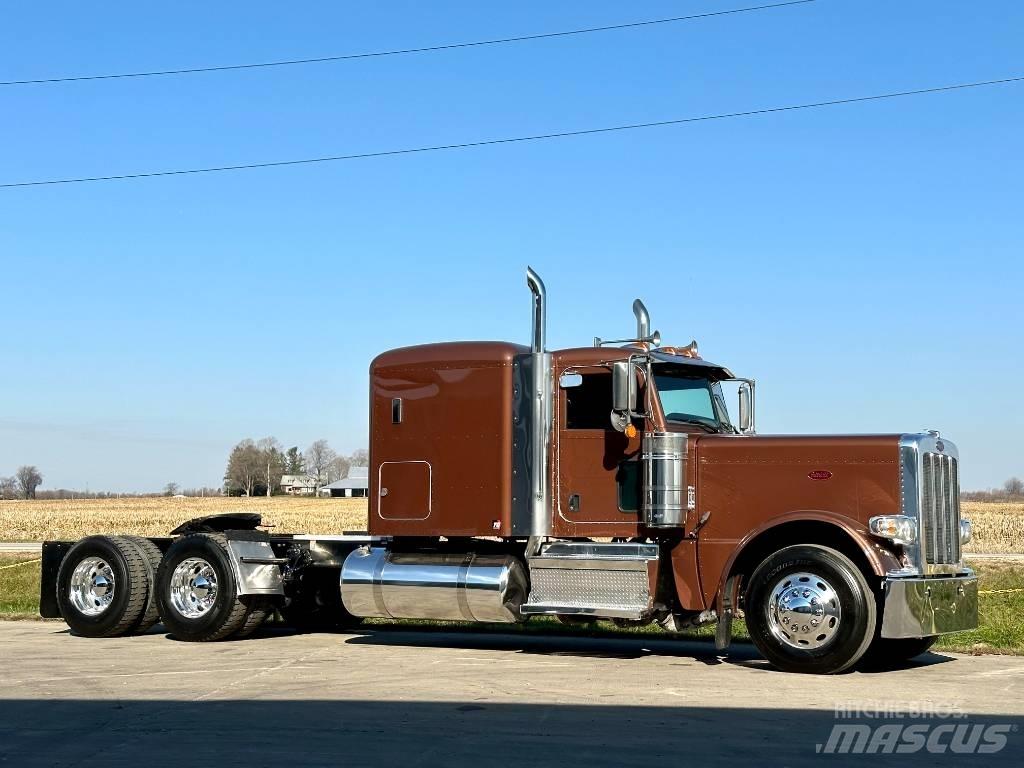 Peterbilt 389 Prime Movers