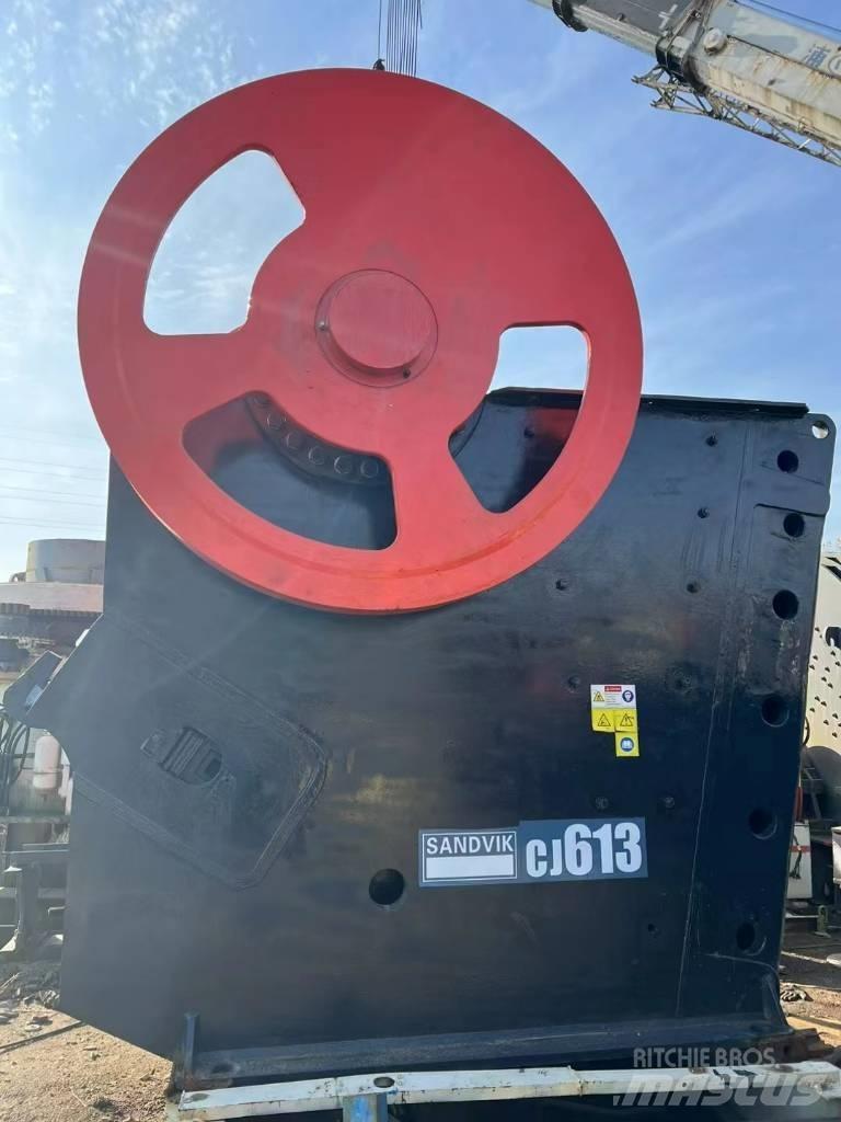 Sandvik CJ613 Crushers