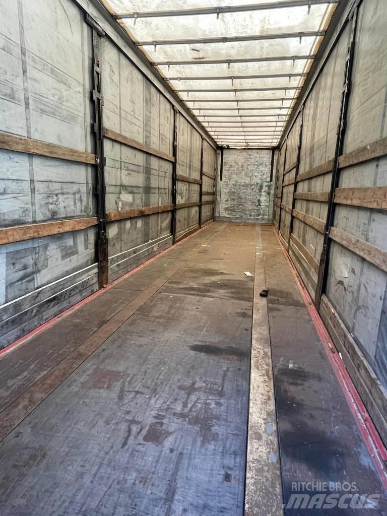 Kögel SN 24 Curtainsider trailers