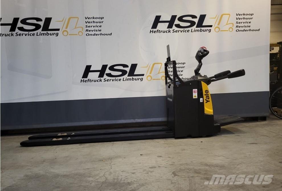 Yale MP20X Pedestrian stacker