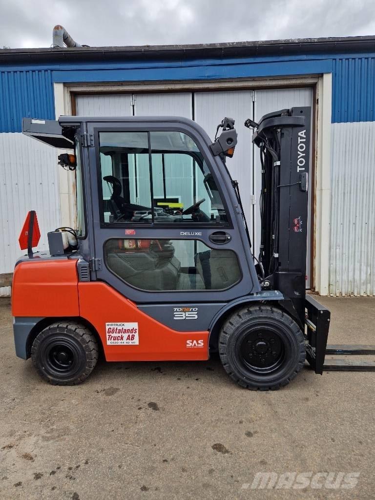 Toyota 8 FDJF 35 Diesel trucks