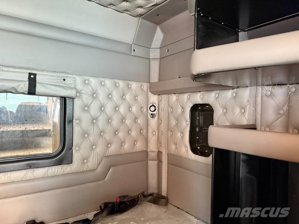 Kenworth T 800 Prime Movers