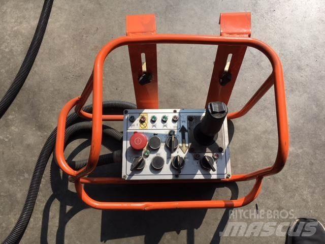 JLG SL245-12 Scissor lifts