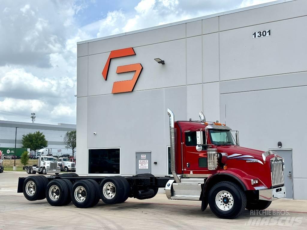 Kenworth T 800 Prime Movers