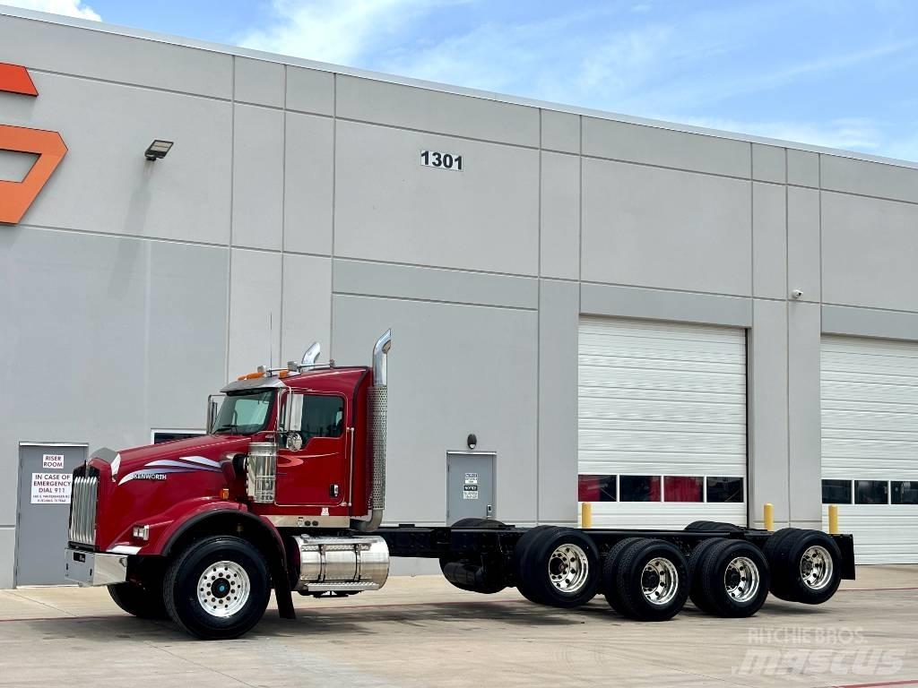 Kenworth T 800 Prime Movers