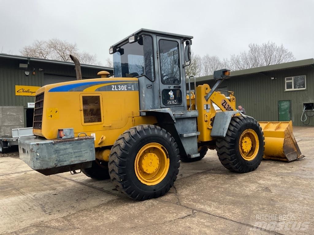 SEM ZL30 E-I Telescopic wheel loaders
