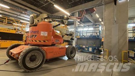 JLG E 450 AJ Articulated boom lifts