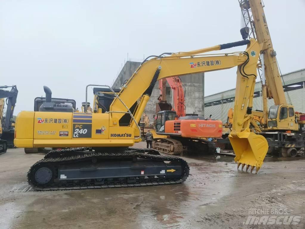 Komatsu PC 240 Crawler excavators