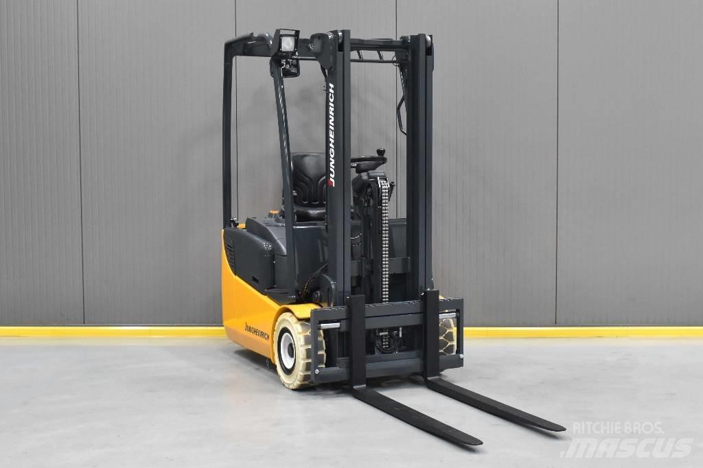 Jungheinrich EFG 110 Electric forklift trucks