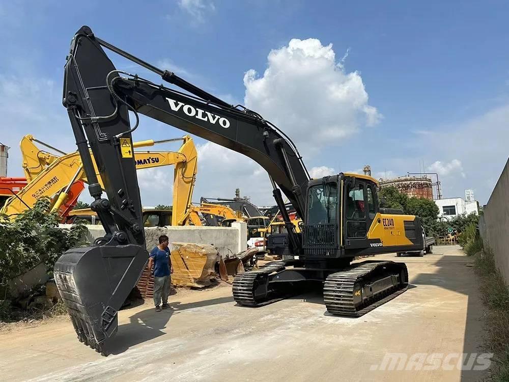 Volvo EC240D Crawler excavators